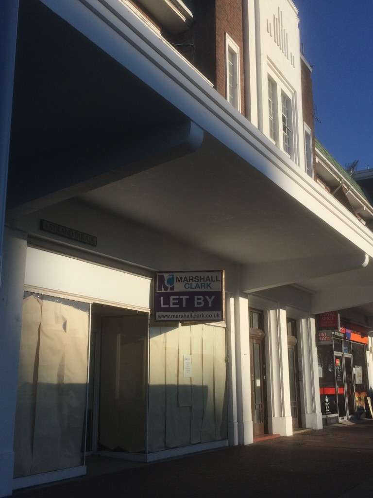 Let 26-28 Strand Parade Goring